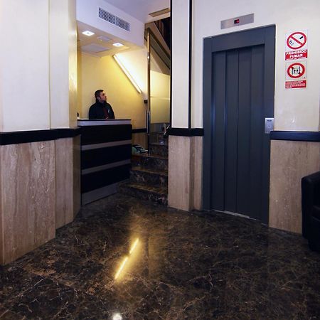 Hostal Victoria Málaga Exteriör bild